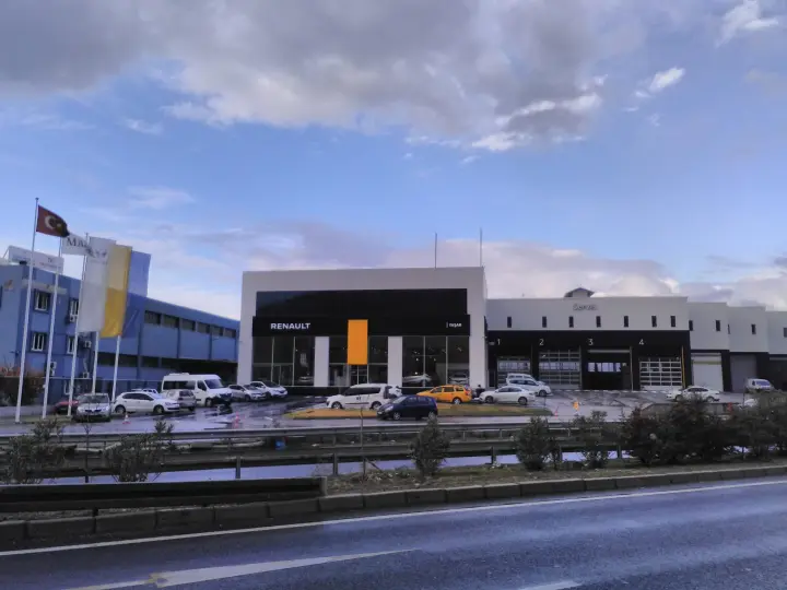 Şahinler - Dacia Service