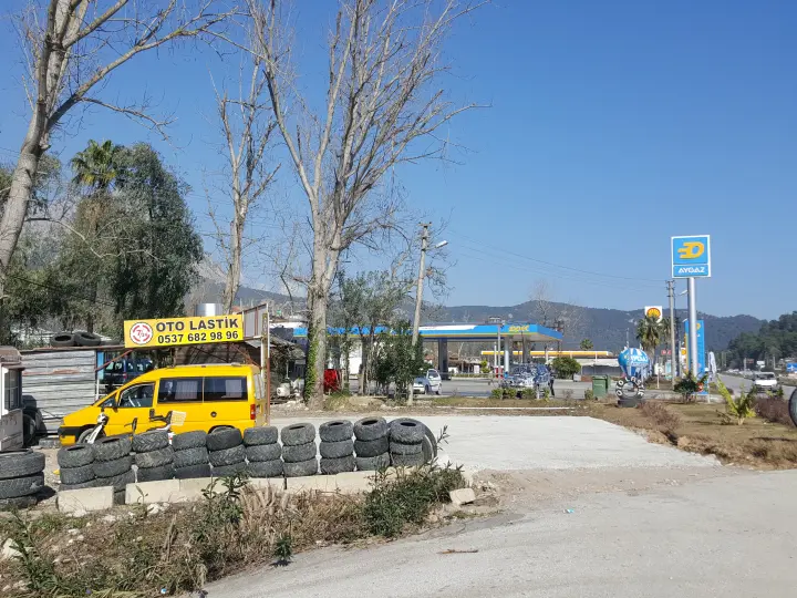 Salih oto lastik ve yol yardımı (çekici)