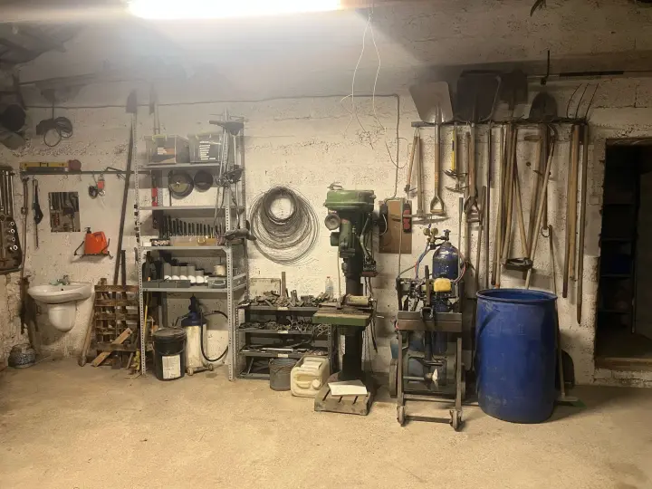 Samikar's Garage