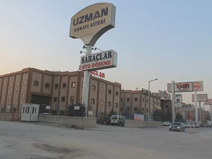 Saraçlar Tır Kamyon Çekici Oto Koltuk Döşeme İmalatı