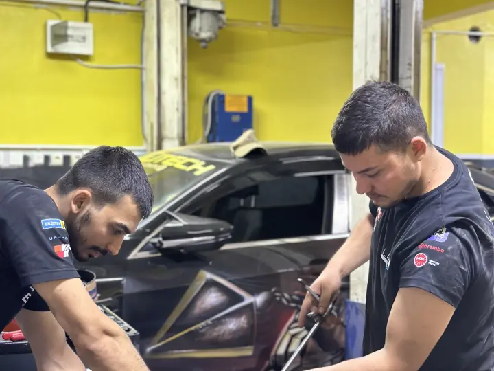 Sarı garage