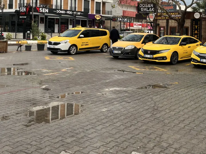 Sarımsaklı Bosna Taksi Durağı