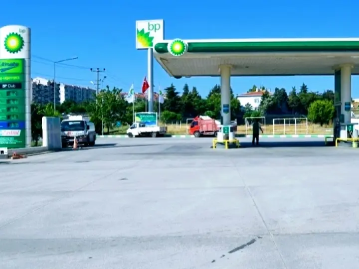 Sarpa Bp Benzin İstasyonu