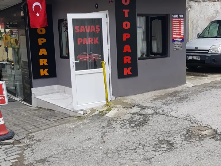 Savaş otopark