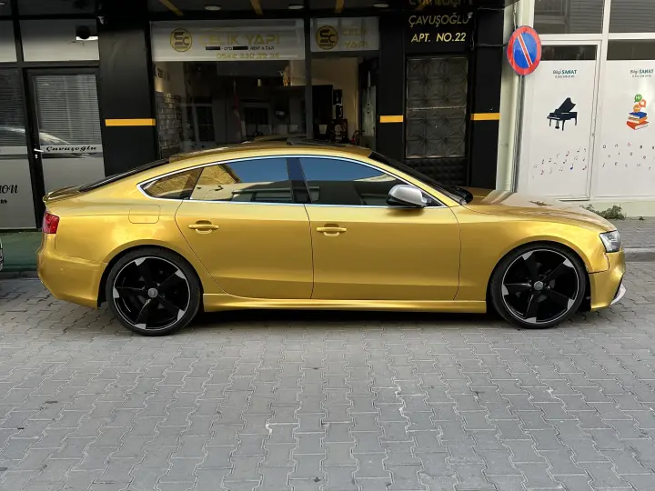 Seferihisar Rent a car & Oto Galeri (Çelik Rent car)