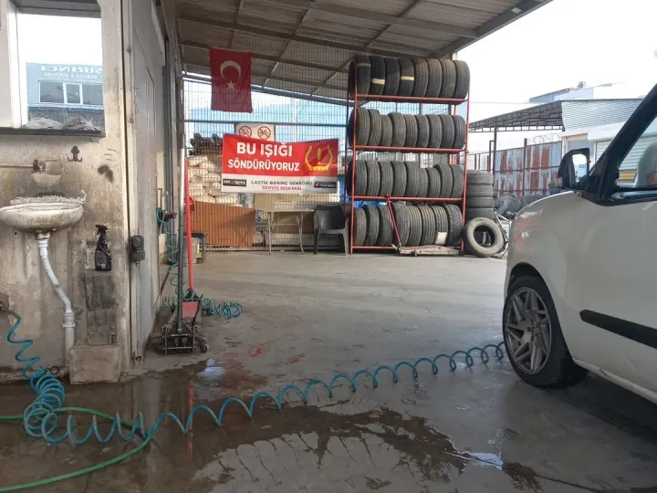 Selçuk Lastik Tamircisi