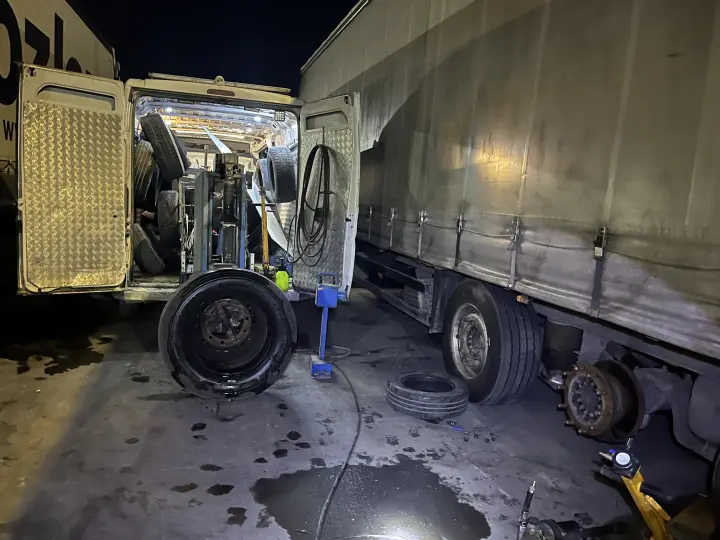 Selçuklu 24 Saat Açık Lastikçi - Konya