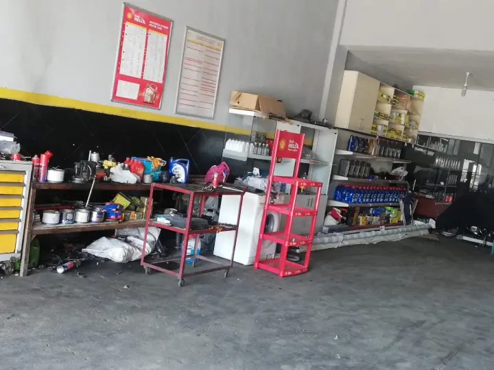 Şen Oto Tamirhanesi