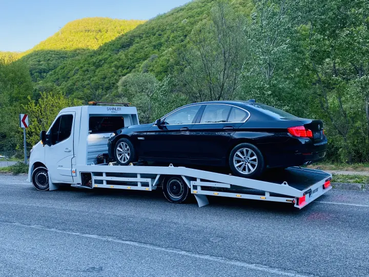 Serkan Oto Kurtarma Ve Çekici Hizmeti 7/24 Yol Yardım