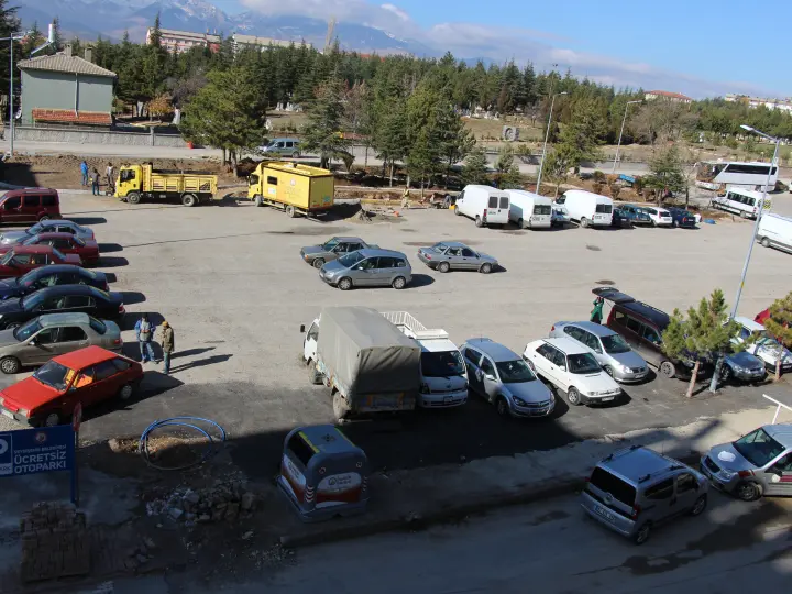 Seydişehir Belediyesi Ücretsiz Otoparkı