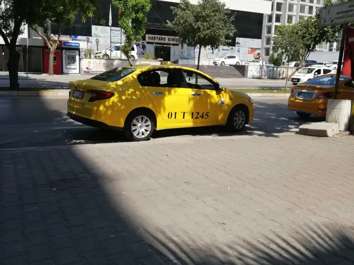 Sezar Transit Taksi İstasyonu