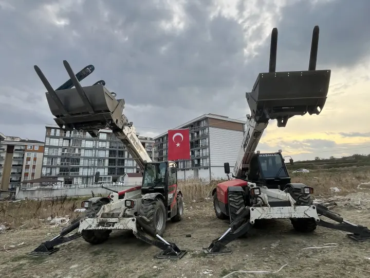 SİLİVRİ MANITOU-KİRALIK (TELESKOPİK YÜKLEYİCİ)