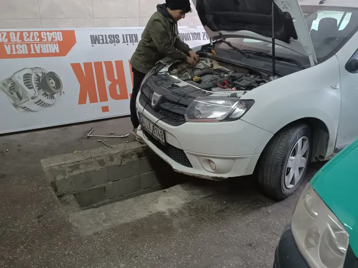 Sistem Oto Elektirik Ve Elektronik