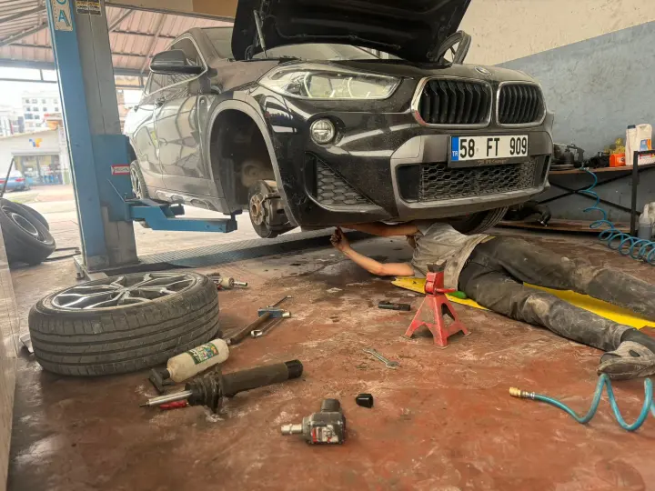 Sivas Özen oto tamir bakım yol yardım