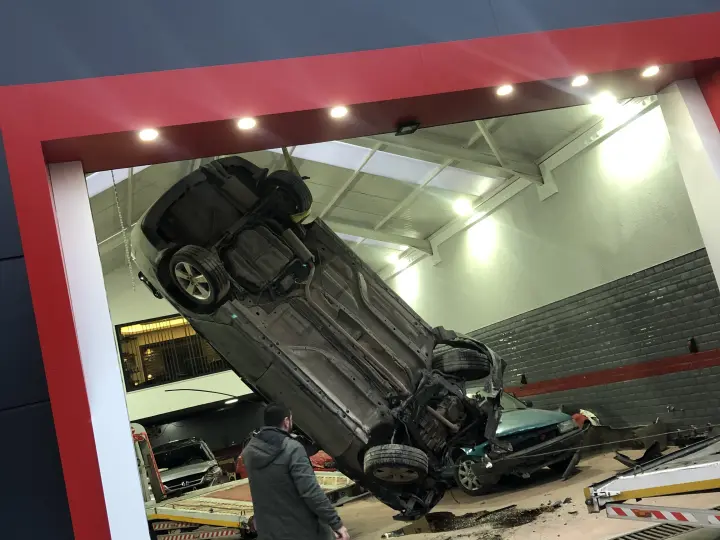 Soma Hasarlı Oto