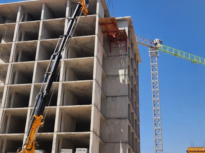 Sucu Vinç & Platform