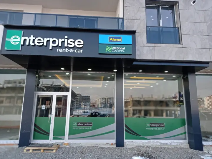 Sude Oto Kiralama ve Ticaret