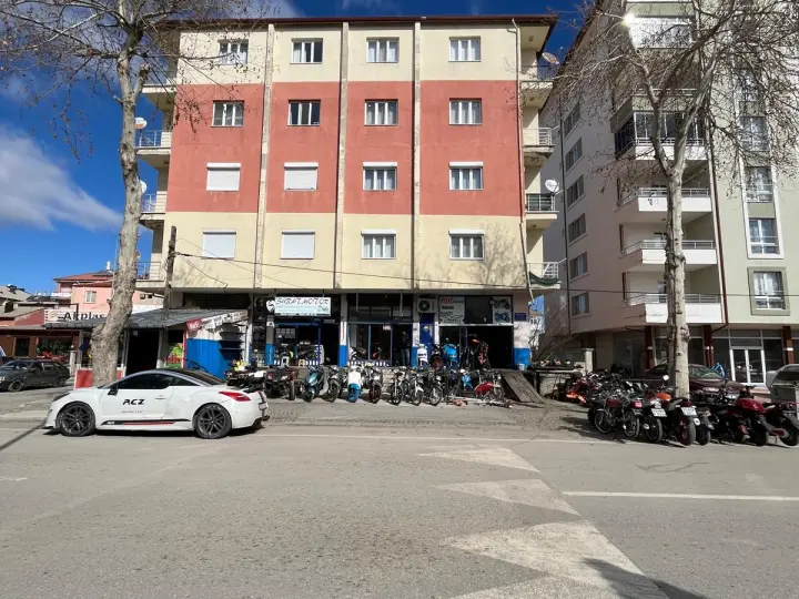 Sürat Motor Adem