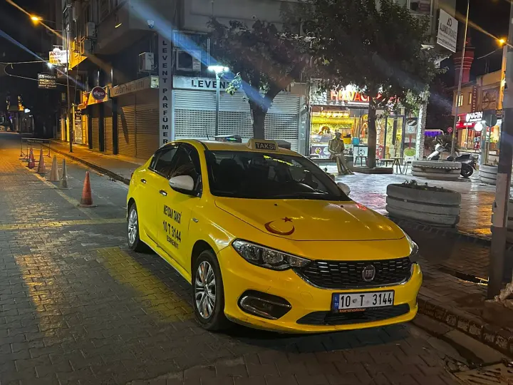 Taksi Edremit meydan