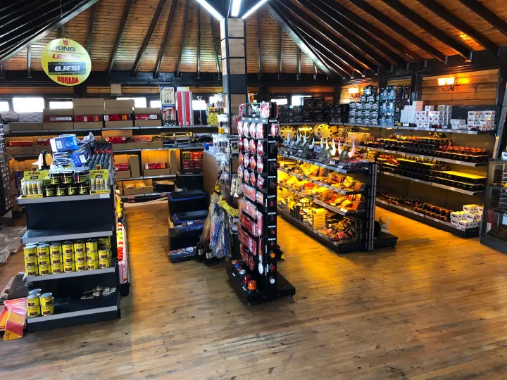 Tanju Akdoğan Truck Garage