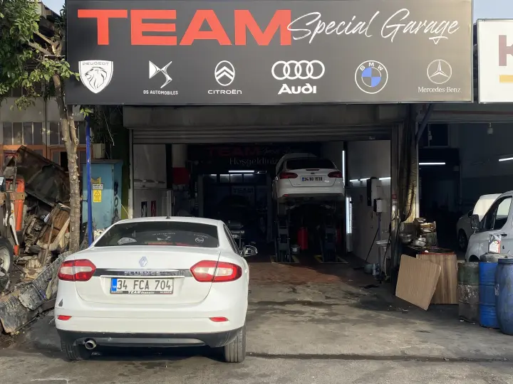TEAM Special Garage