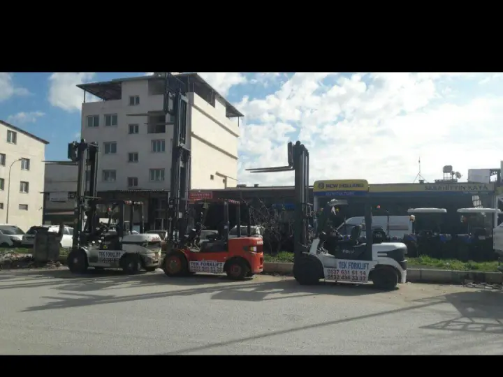 TEK FORKLİF OTO KURTARMA VİNÇ FOKLİF ALIM SATIM.