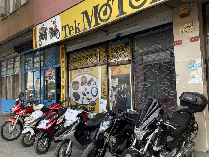 Tek motorsiklet ( yusuf & zafer USTA )