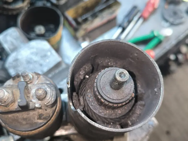 TEKNİKER OTO ELEKTRİK VE AKÜ