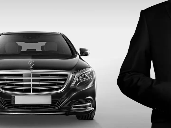 Throne Limousine