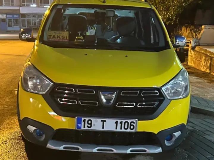 Ticari taksi durağı