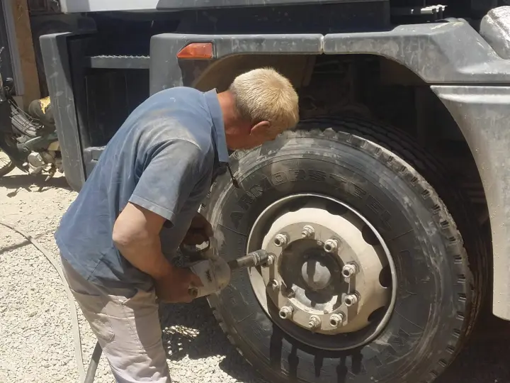 Timur Usta Oto LastiÌ‡k