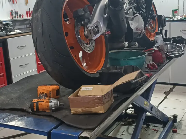 Tire TVS servisi AKARSU MOTOR