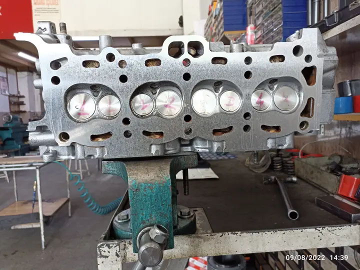 Titiz iş silindir kapak ve motor yenileme