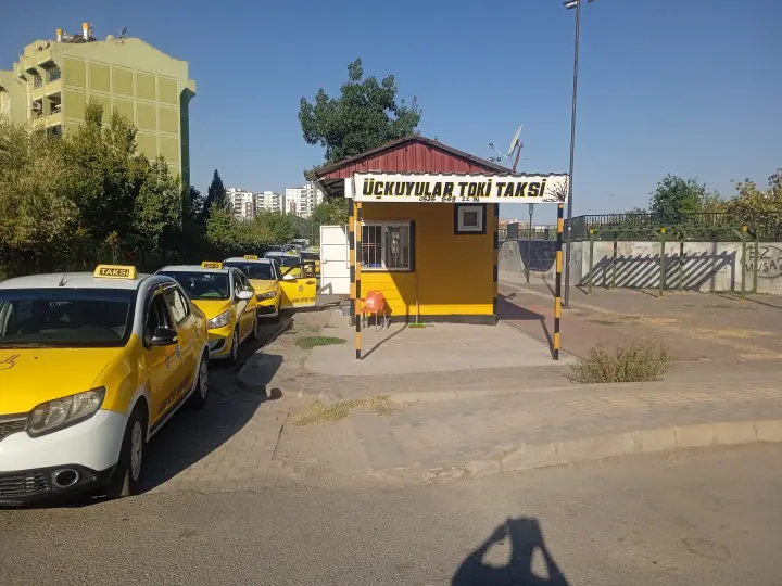 Toki Taksi Durağı