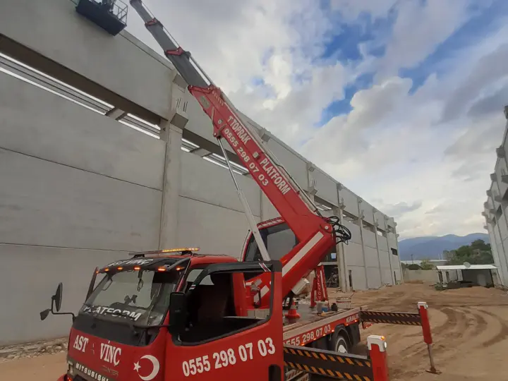 TOPRAK PLATFORM VE VİNÇ HİZMETLERİ | SEPETLİ VİNÇ | AĞIRLIK VİNÇLERİ