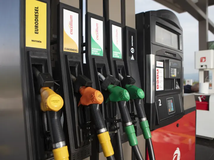 TOTAL BAYRAK67 Petrol