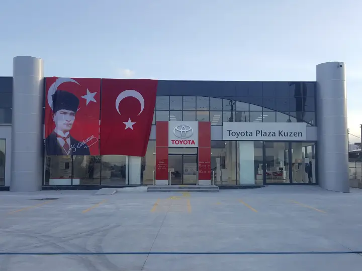 Toyota Plaza Kuzen