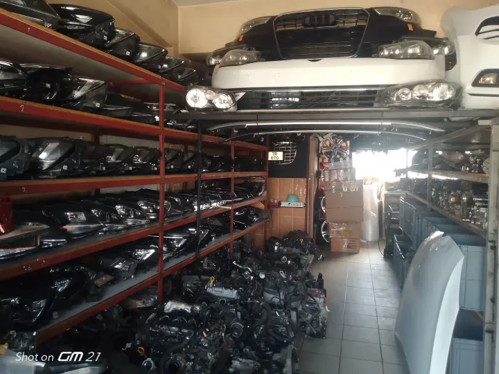 T.R otomotiv Volkswagen orijinal çıkma yedek parça