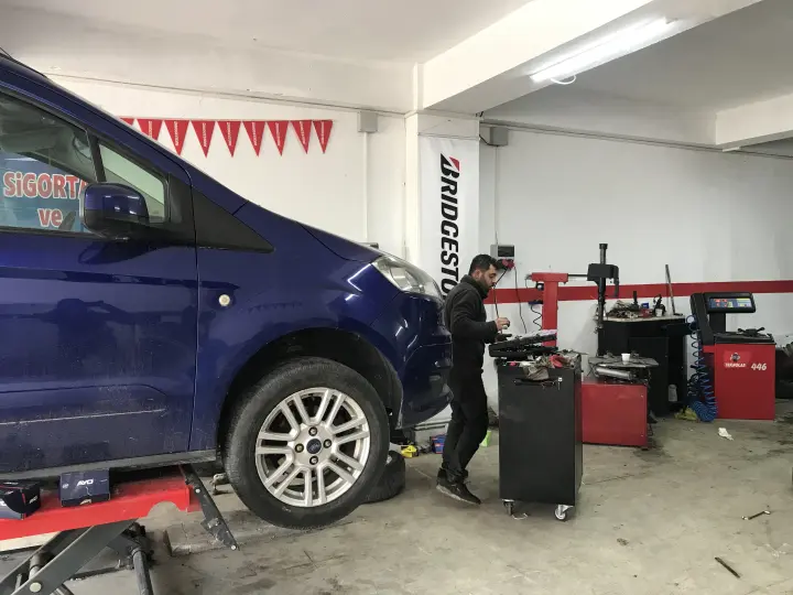 Tuana Oto Bakım Onarım Lastik ve Aksesuar Servisi