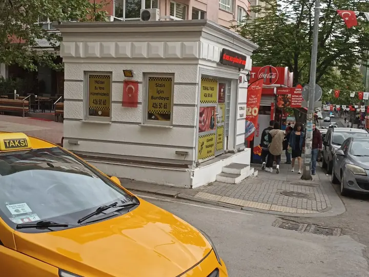 Tunalı Taksi