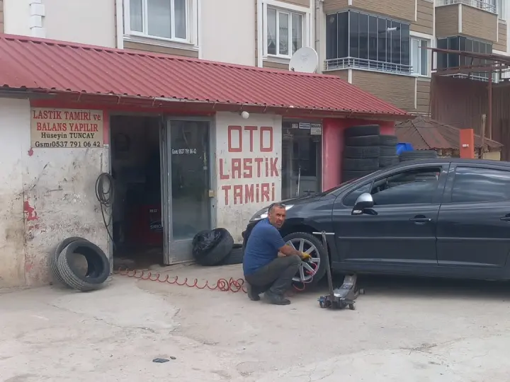 Tuncay Oto Lastik Hüseyin tuncay