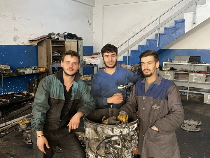 TUNCEL TRUCK TRAİLER ÖZEL SERVİSİ