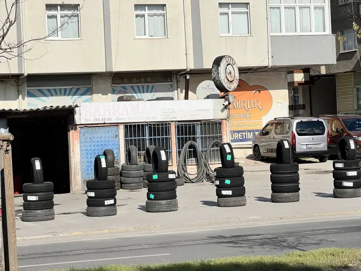 TUZLA 7/24 MOBİL LASTİK YOL YARDIM SERVİS KAHRAMAN OTO YENİ LASTİK AKÜ!!!