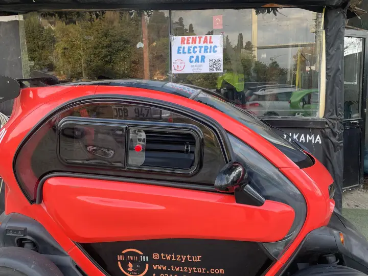 Twizy Tur | Rental Electric Car |