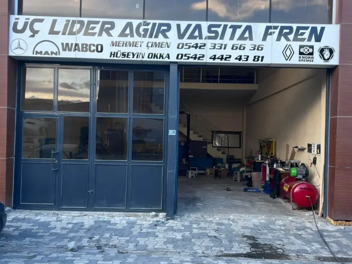 Üç Lider Fren
