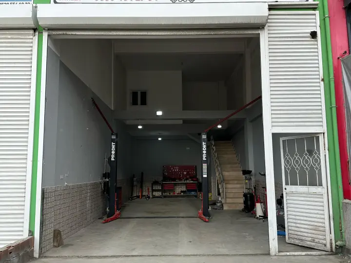 U.C MOTORS