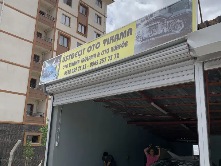 Üç Yol Hali Yikama