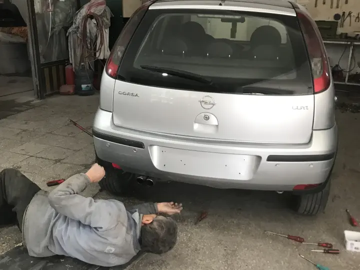 Üçyol oto kaporta bota göçük düzeltme