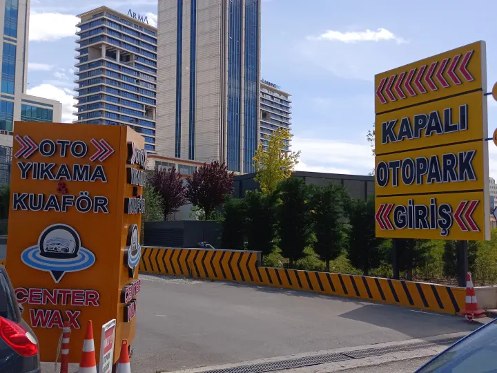 Ukbrn wax oto yıkama otopark araç boya kaporta