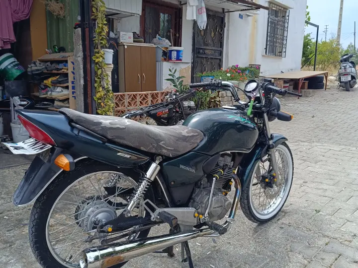 Ümit motorcycle
